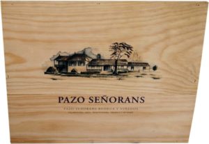 Tapa de caja de vino Pazo Señorans [España]